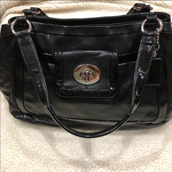 Black coach Paten leather bag. - Picture 3 of 8